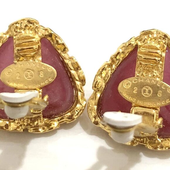 CHANEL Red Gripoix Stones Triangle Clip-On Earrings Gold Tone 28 Auth w/Box - Picture 9 of 10